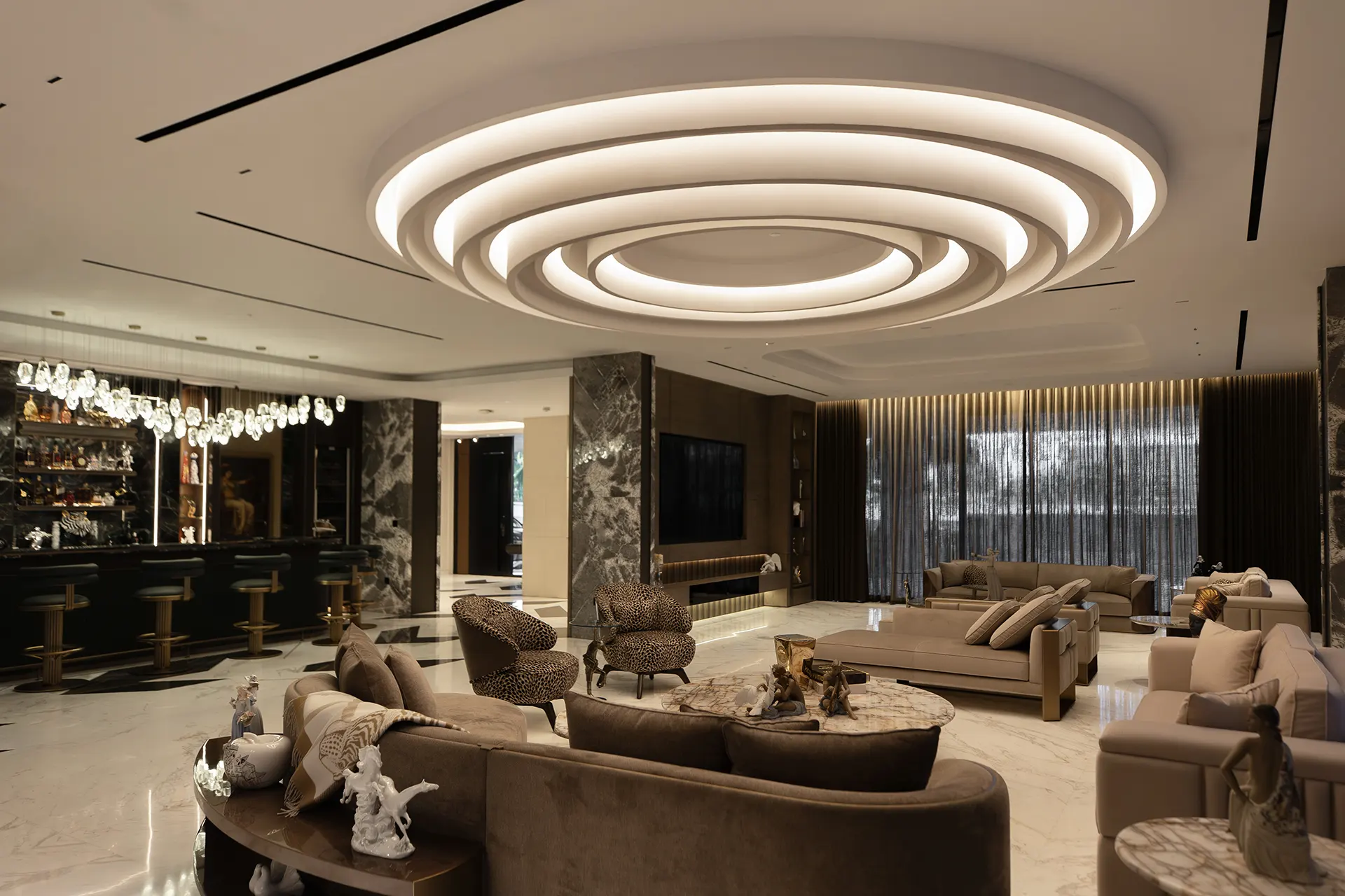Tailored luxury interior