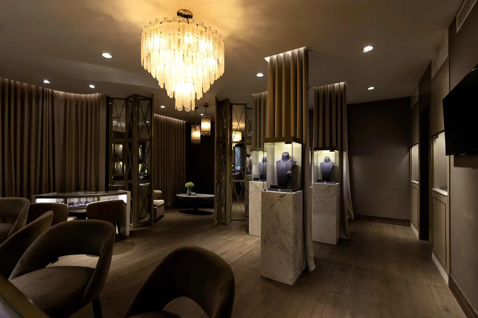 GALLERY OF FINE JEWELLERY