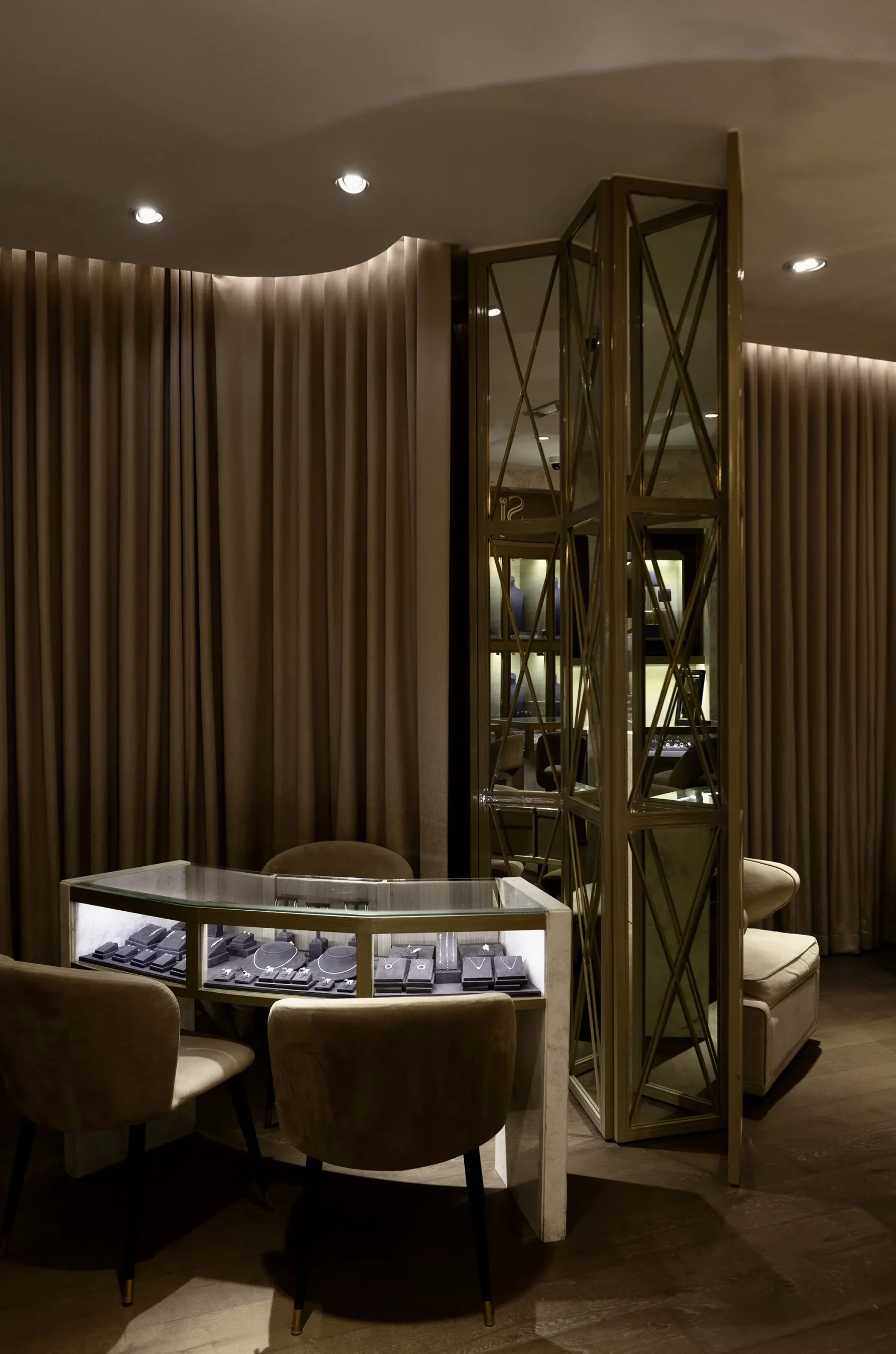 GALLERY OF FINE JEWELLERY