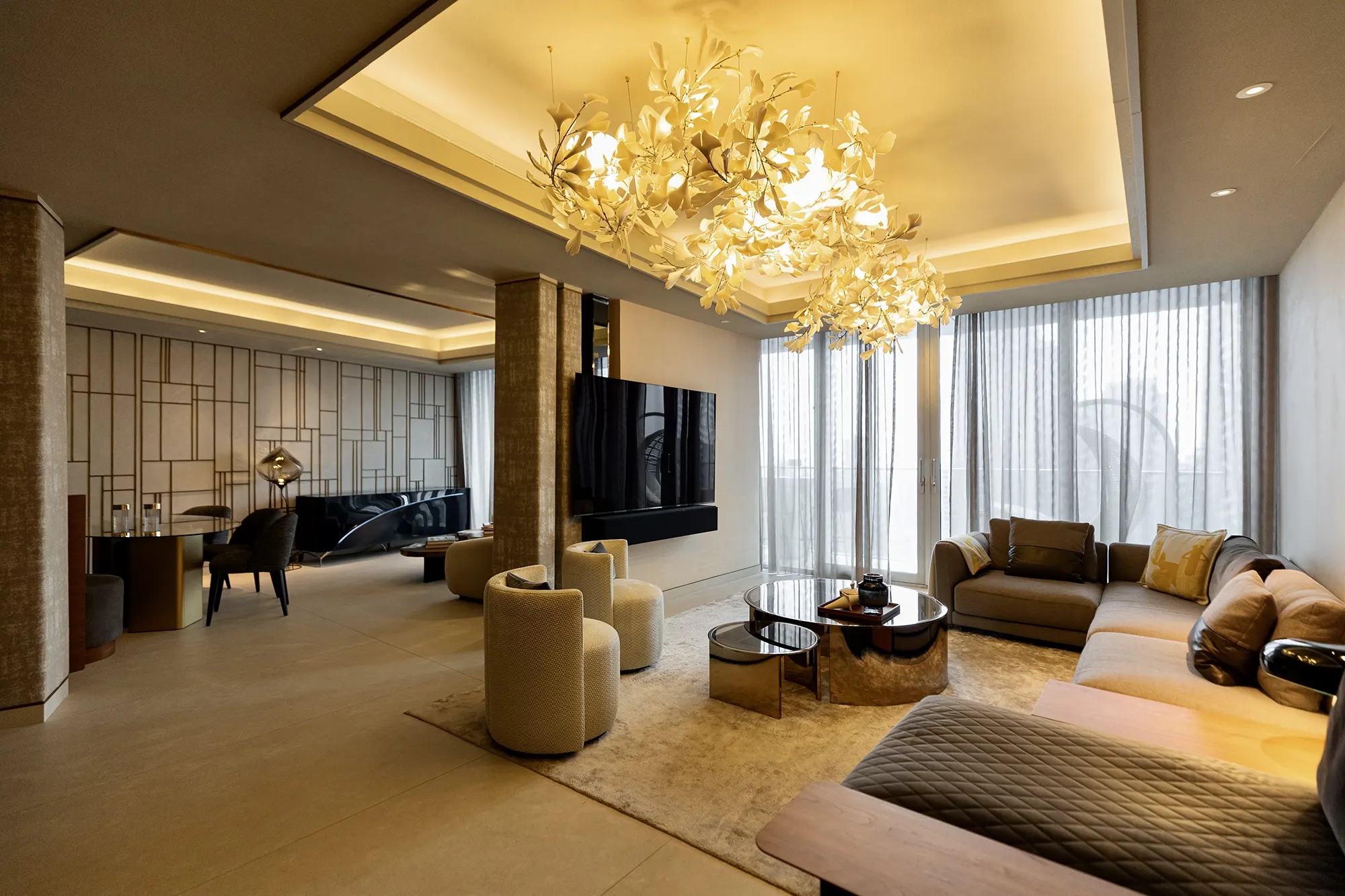 A RESIDENCE ABOVE THE SKYLINE